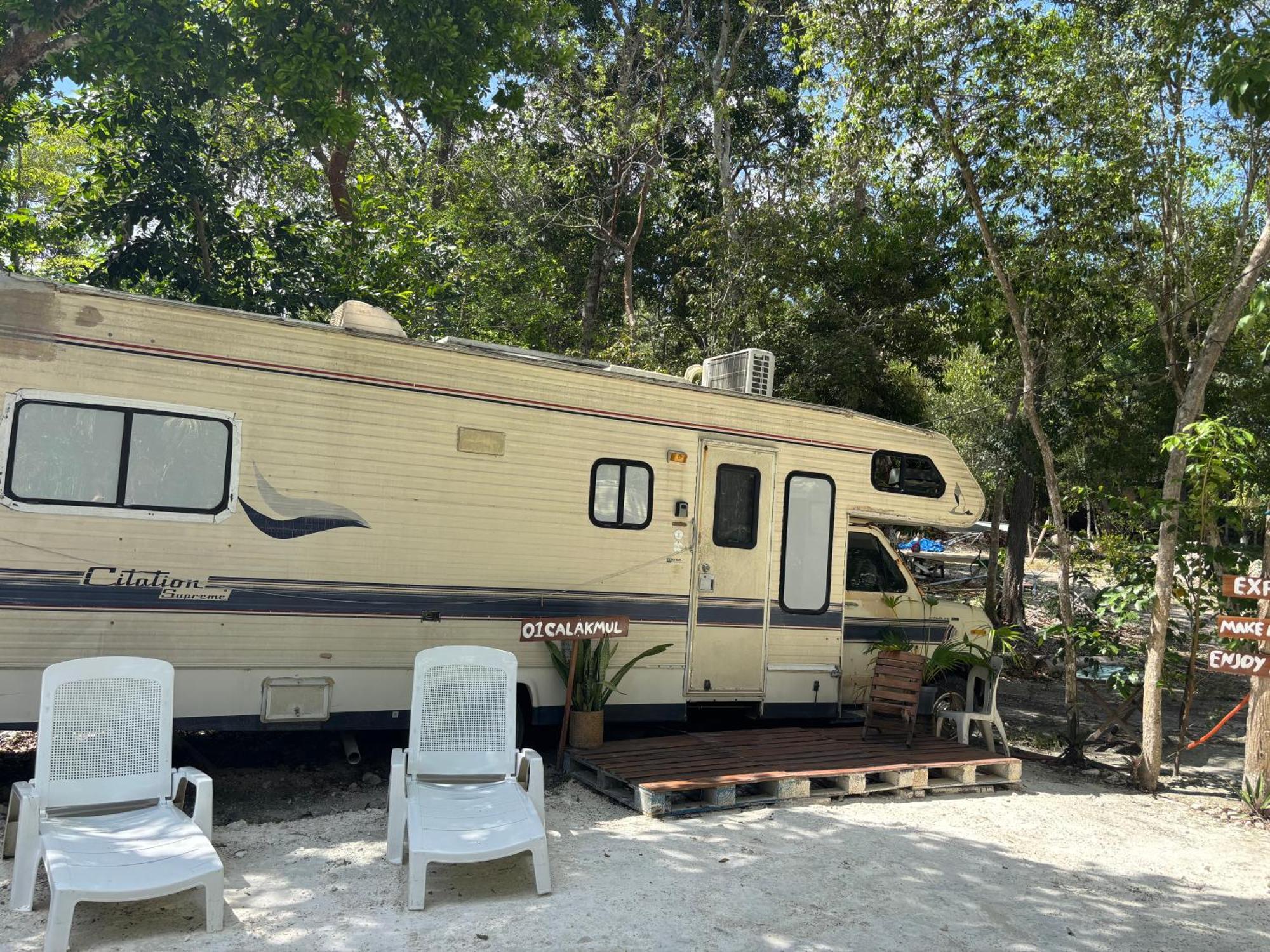 Momotoh Camper Hotel Xpujil Exterior foto